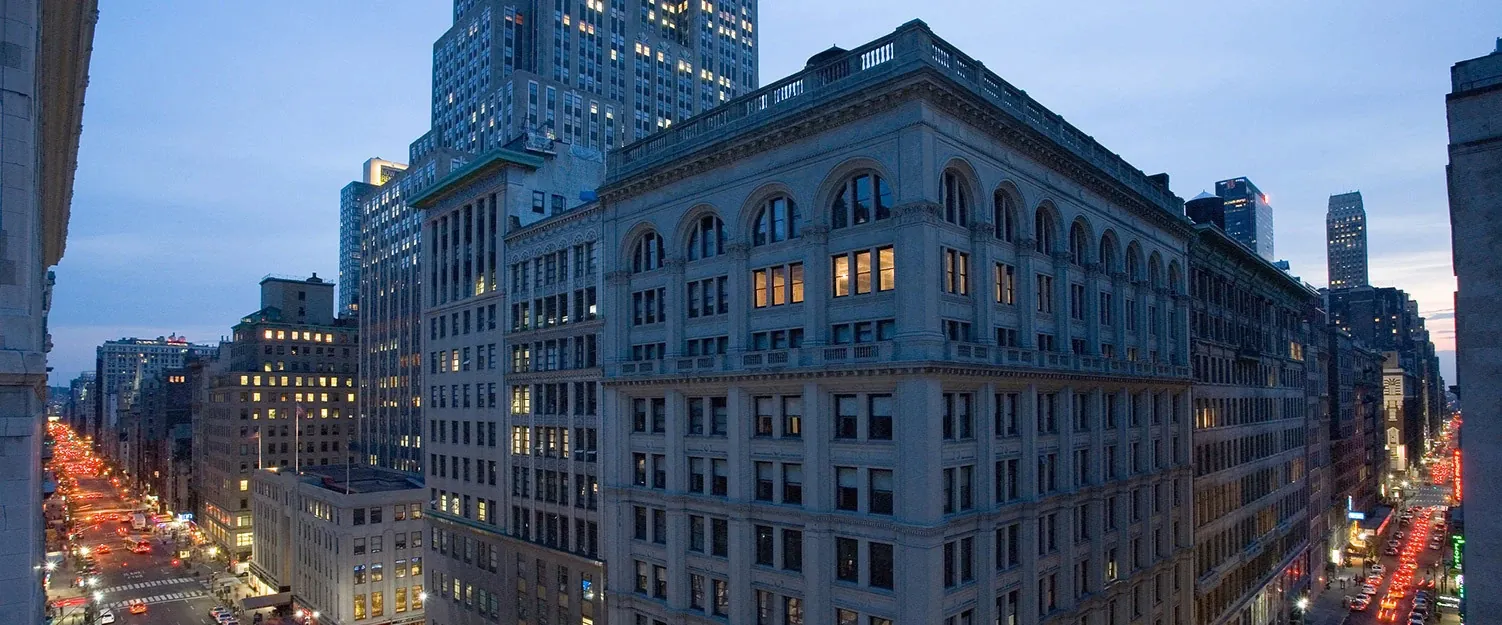 U Hotel Fifth Avenue Lobby